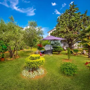 Apartment Garden Paradise App, Sveti Vid-Miholjice